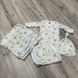 Cooper Pearl milk & cookies newborn set